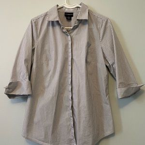 Pin strip, 3/4 sleeve button up. Size M. Liz Claiborne.